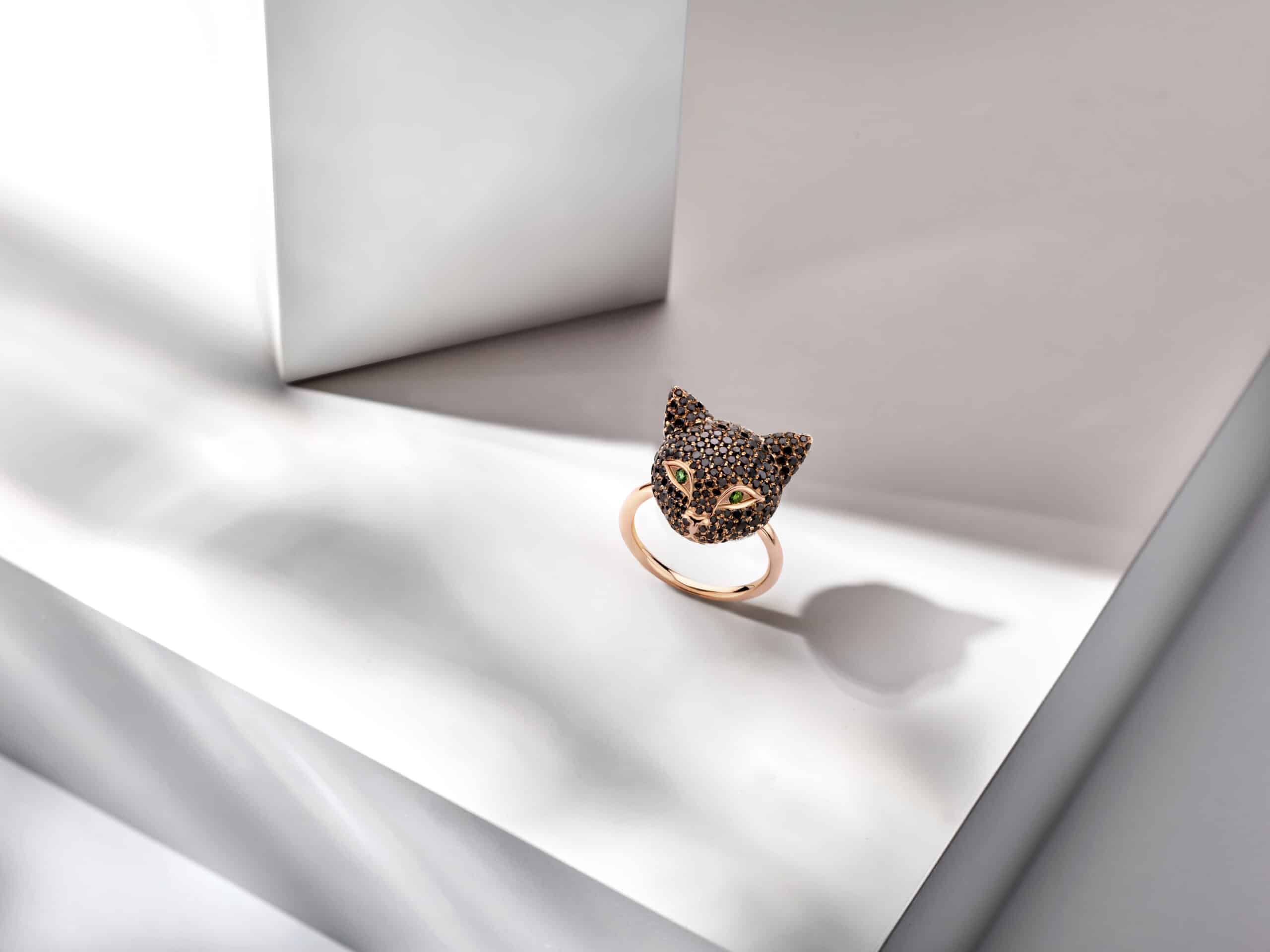 Cat ring